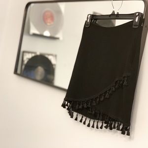 Tassle layered- mini skirt!
